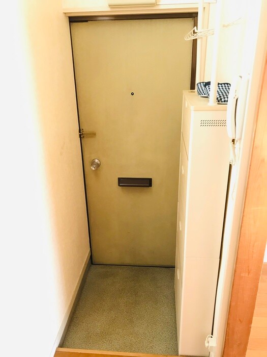 物件内観写真17　(玄関)