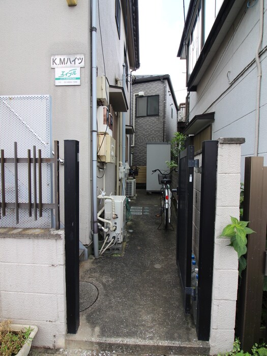 物件外観写真4　(エントランス部分)