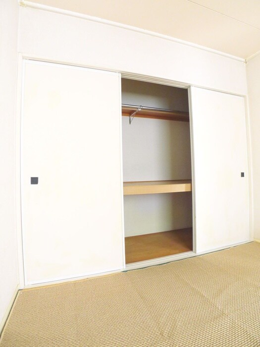 物件内観写真11　(収納)