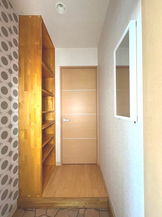 物件内観写真16　(玄関)