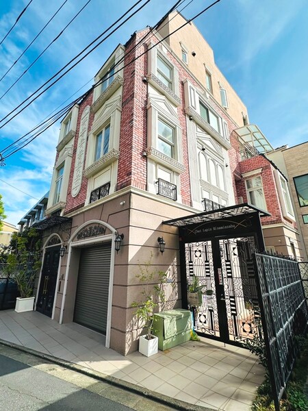 Chat Lapin 南麻布外観写真