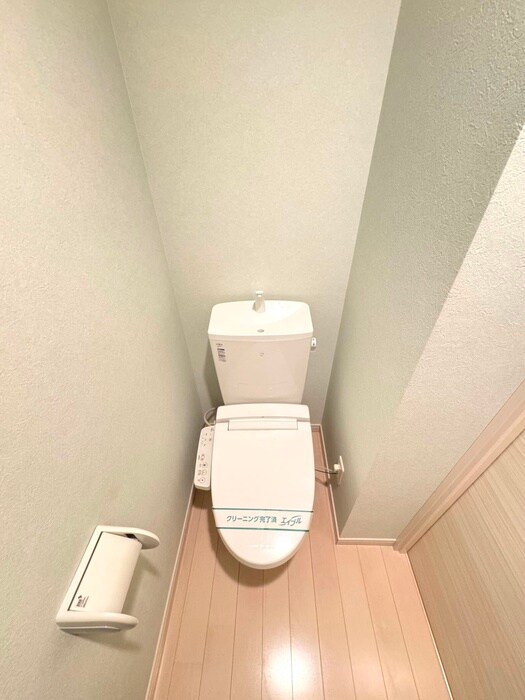 物件内観写真11　(トイレ)