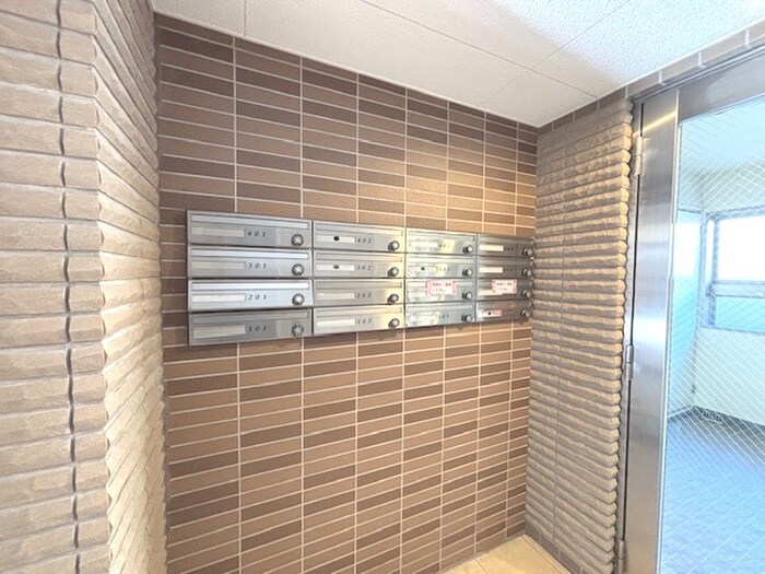 物件外観写真6　(建物設備)