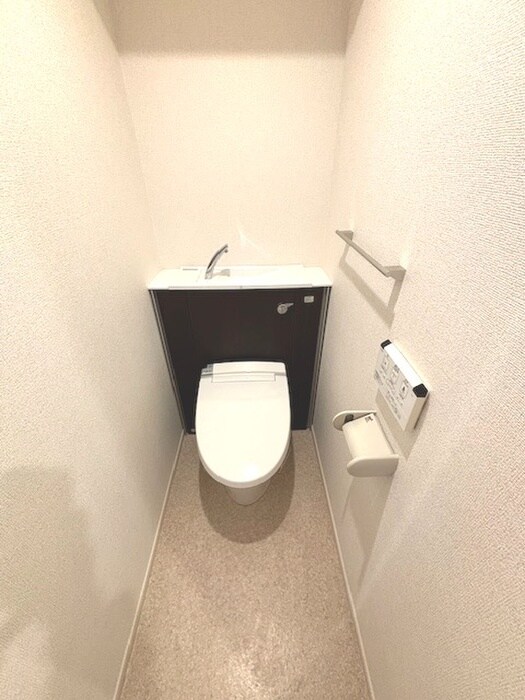 物件内観写真11　(トイレ)