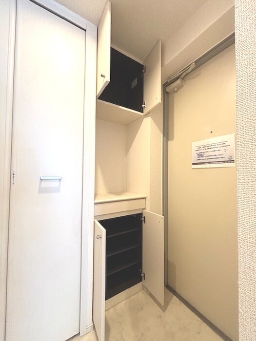 物件内観写真22　(玄関)