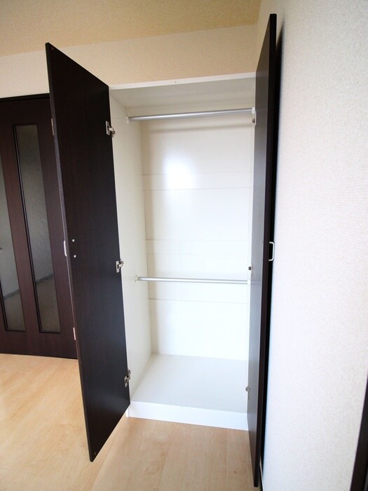 物件内観写真15　(収納)