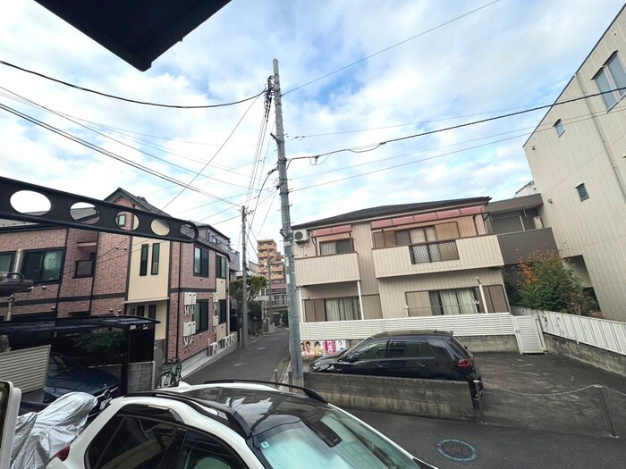 物件内観写真18　(室内からの展望)