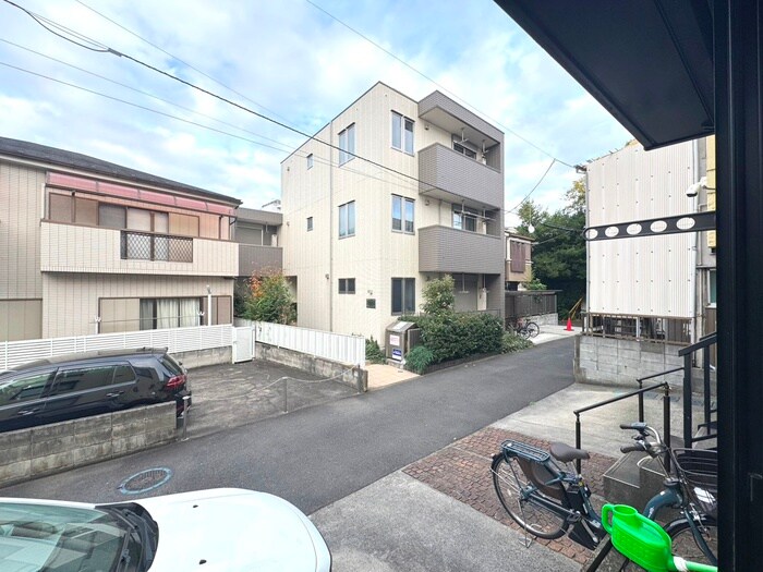 物件内観写真20　(室内からの展望)