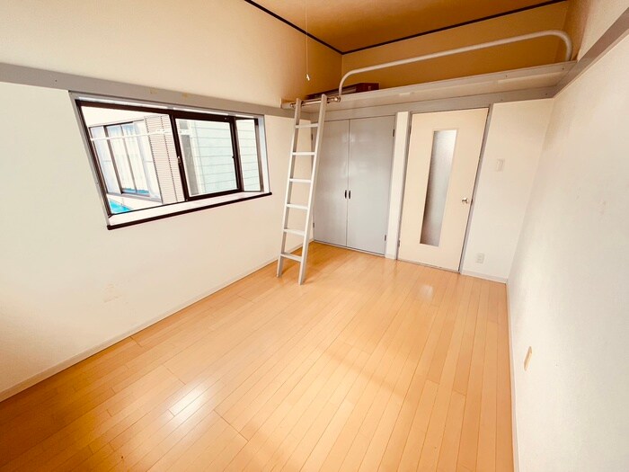 物件内観写真8　(居室)