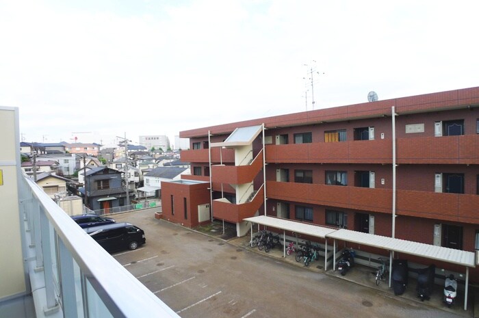 物件内観写真15　(室内からの展望)