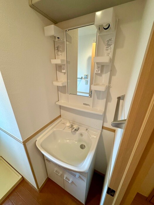 物件内観写真15　(洗面)