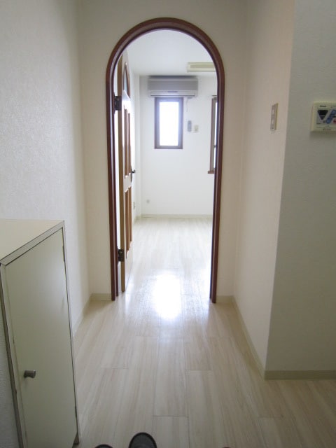 物件内観写真7　(廊下)