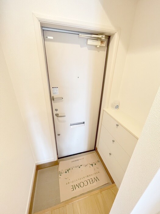 物件内観写真22　(玄関)