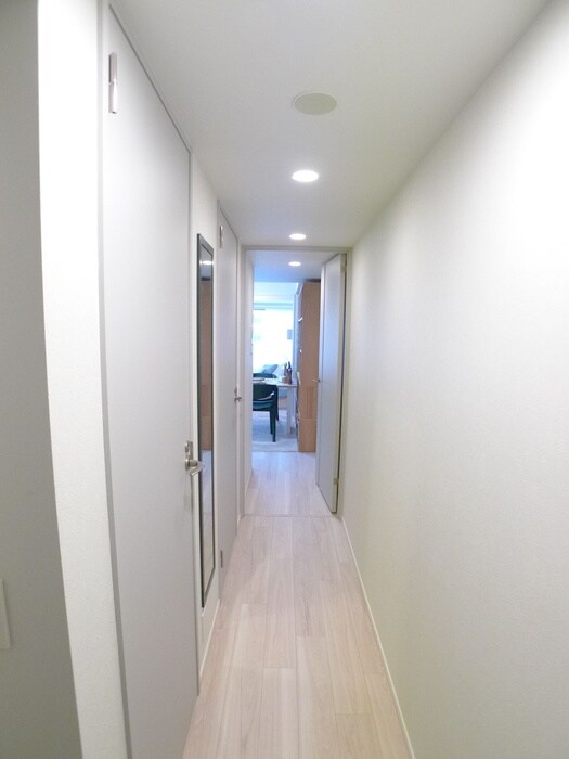 物件内観写真16　(廊下)