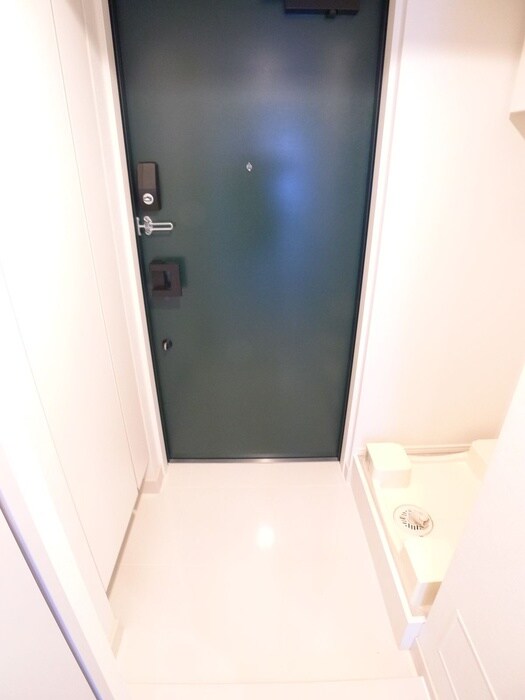 物件内観写真17　(玄関)