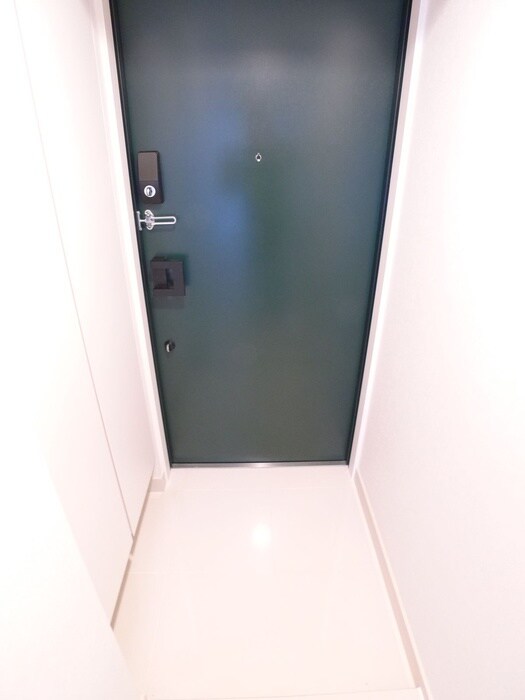 物件内観写真17　(玄関)