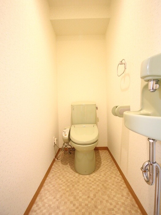 物件内観写真12　(トイレ)