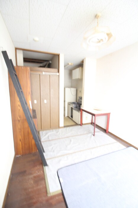 物件内観写真19　(居室)