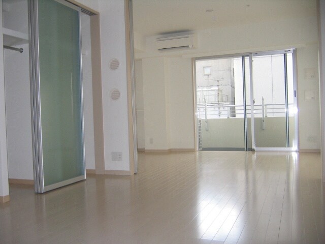 物件内観写真11　(居室)