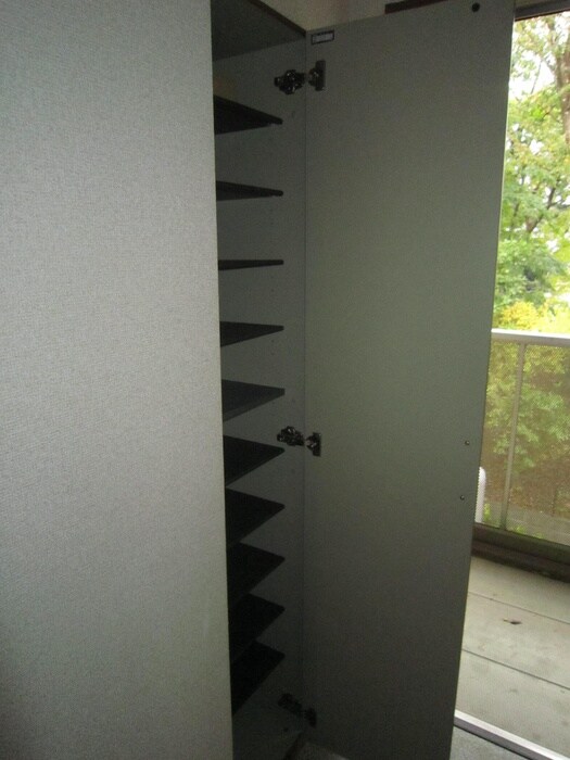 物件内観写真11　(靴箱)