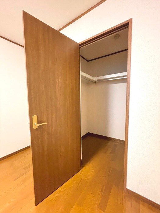 物件内観写真18　(収納)