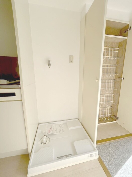 物件内観写真15　(洗濯機置場)