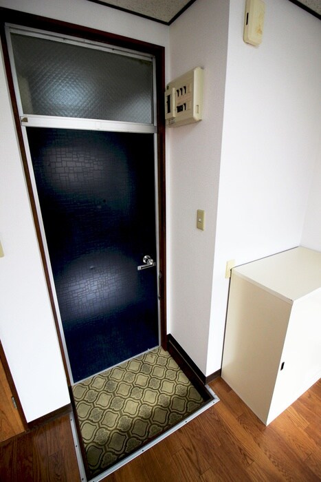 物件内観写真7　(玄関)