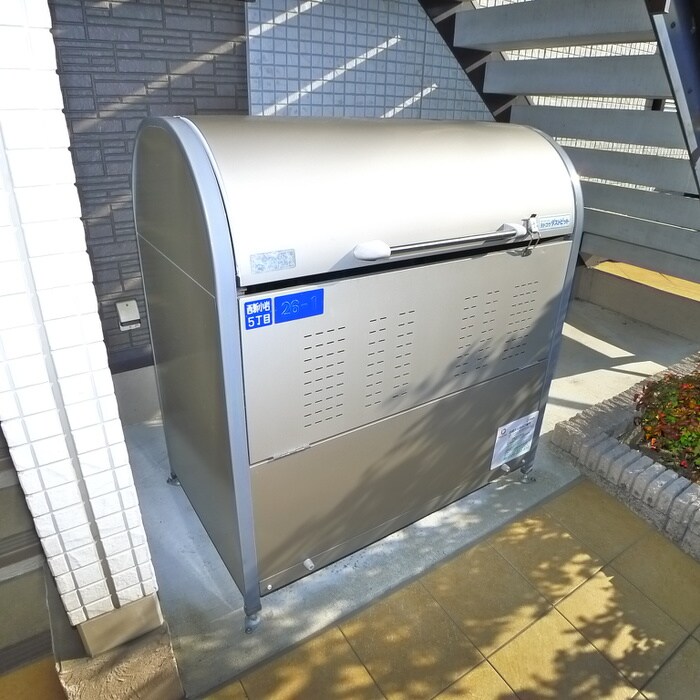 物件外観写真4　(建物設備)