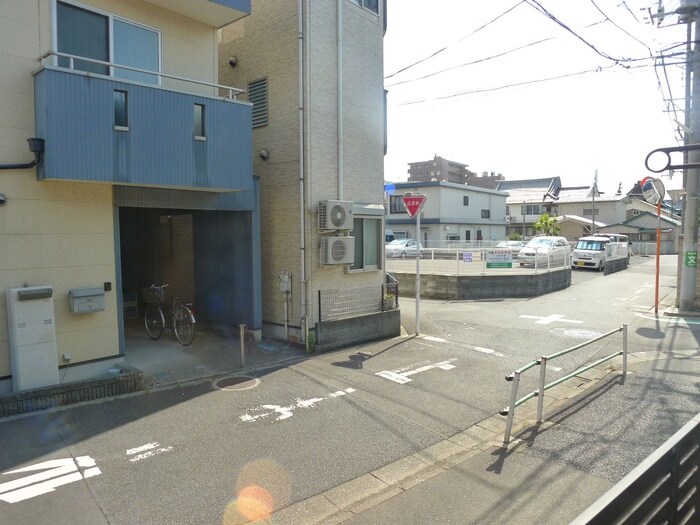 物件内観写真15　(室内からの展望)