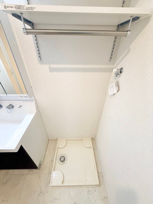 物件内観写真12　(洗濯機置場)