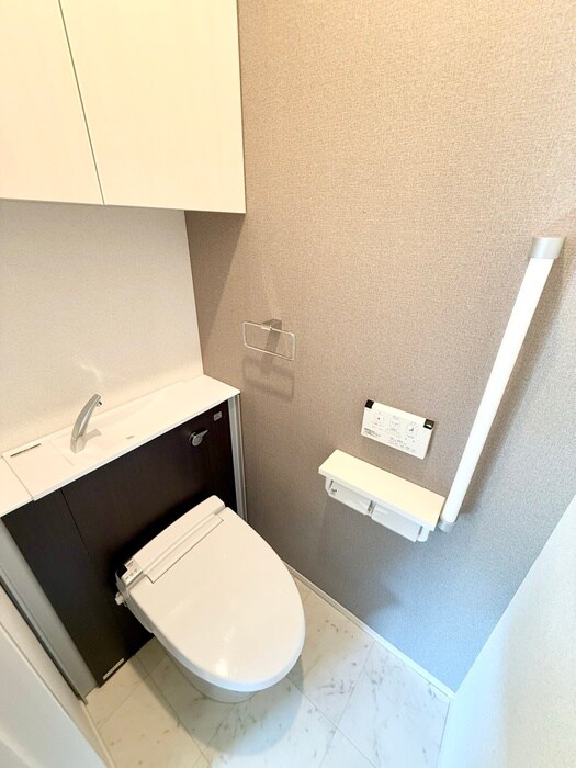 物件内観写真13　(トイレ)