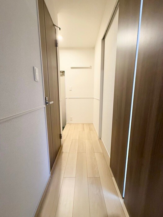 物件内観写真19　(廊下)