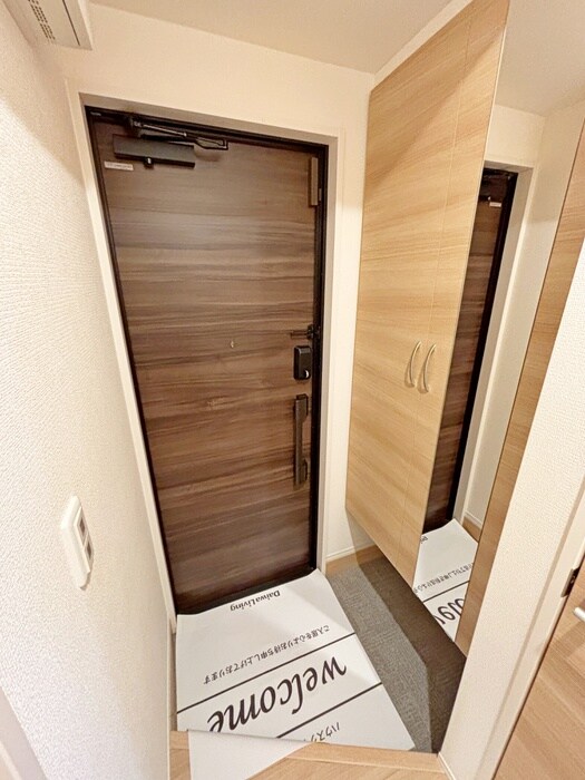 物件内観写真22　(玄関)