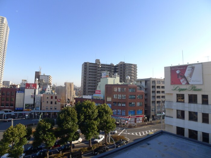 物件内観写真9　(室内からの展望)