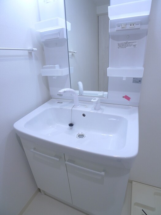 物件内観写真11　(洗面)