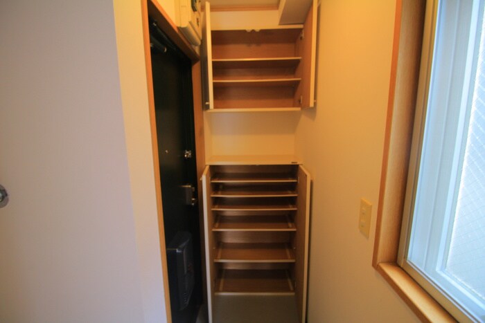 物件内観写真19　(靴箱)