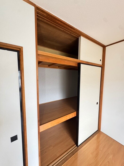 物件内観写真13　(収納)