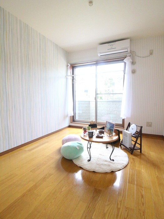 物件内観写真7　(居室)