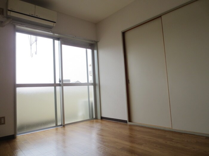 物件内観写真9　(居室)