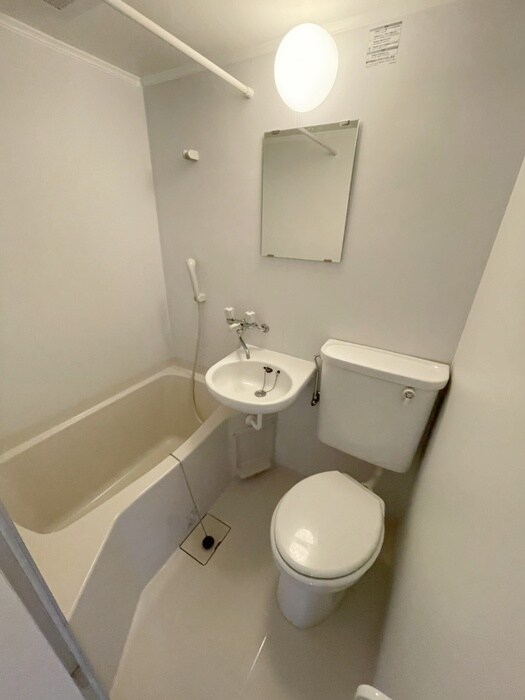 物件内観写真12　(バス／シャワールーム等)