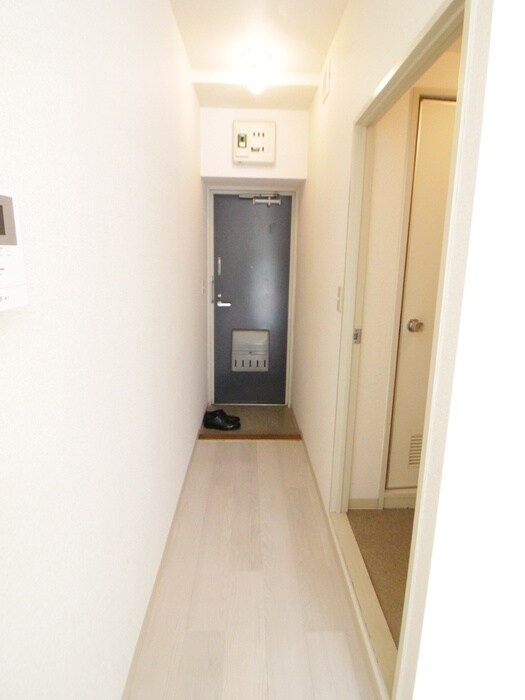 物件内観写真20　(廊下)