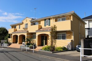 ＧａｒｄｅｎＨｉｌｌｓ　一番館外観写真