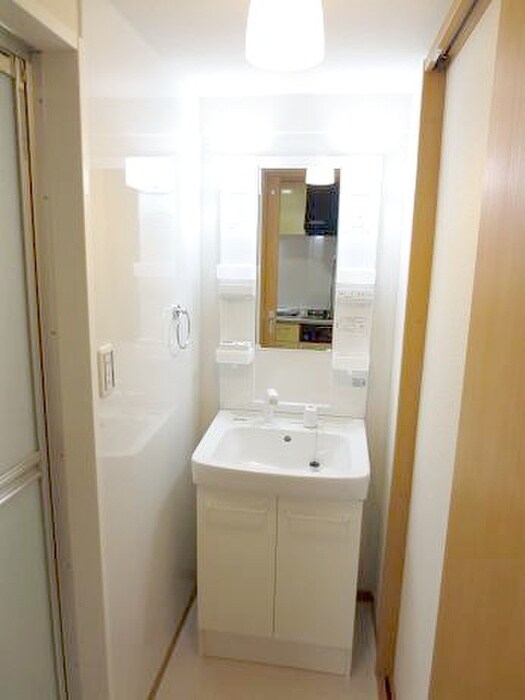 物件内観写真11　(洗面)