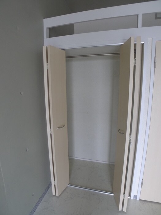 物件内観写真12　(収納)