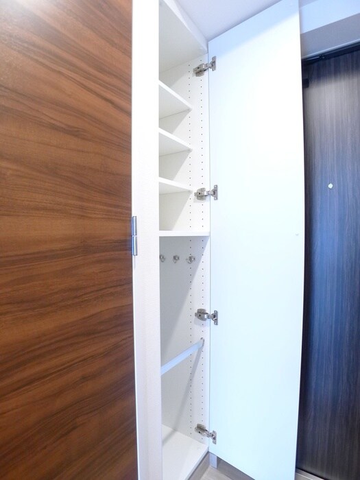 物件内観写真15　(靴箱)