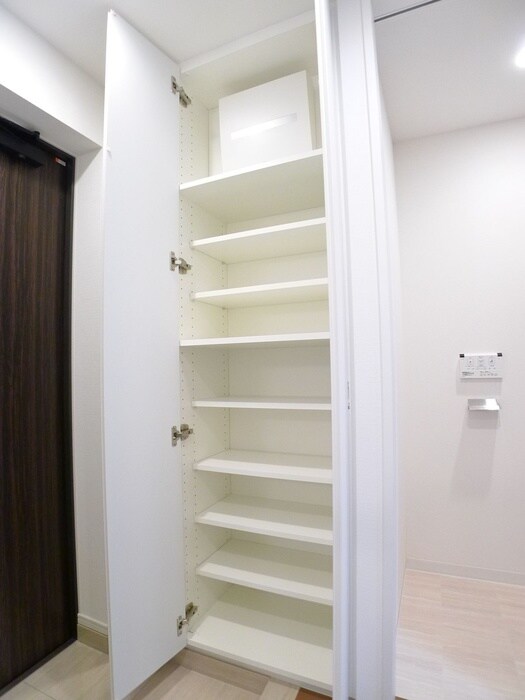 物件内観写真16　(靴箱)