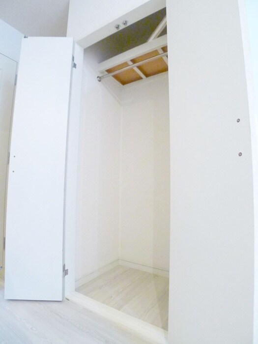 物件内観写真11　(収納)