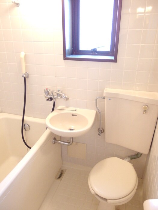 物件内観写真12　(バス／シャワールーム等)