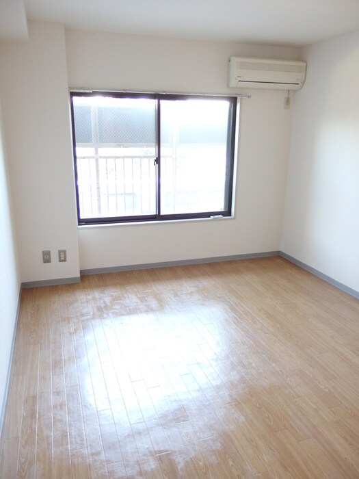 物件内観写真15　(居室)