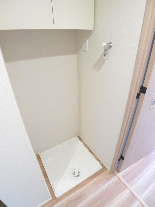 物件内観写真11　(洗濯機置場)